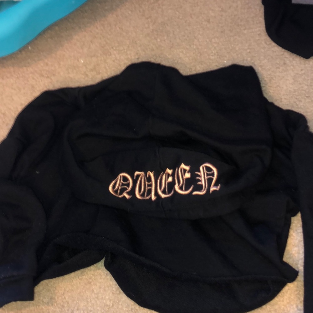 Cropped sweater